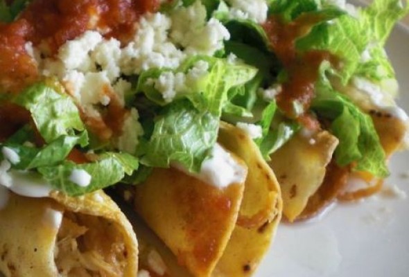 Crispy chicken tacos ( 3 pzs)